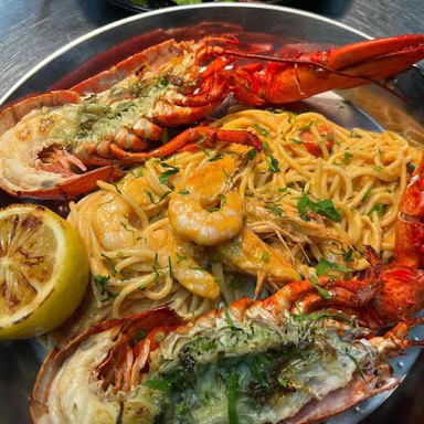 Paste cu homar și creveți 