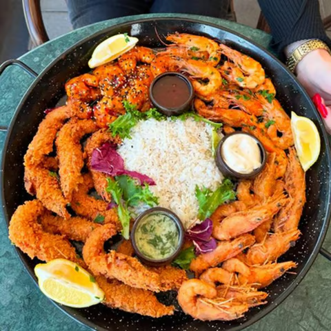 Platou mix de creveți pentru 3 persoane 