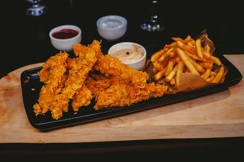 Fâșii crocante din piept de pui pane 