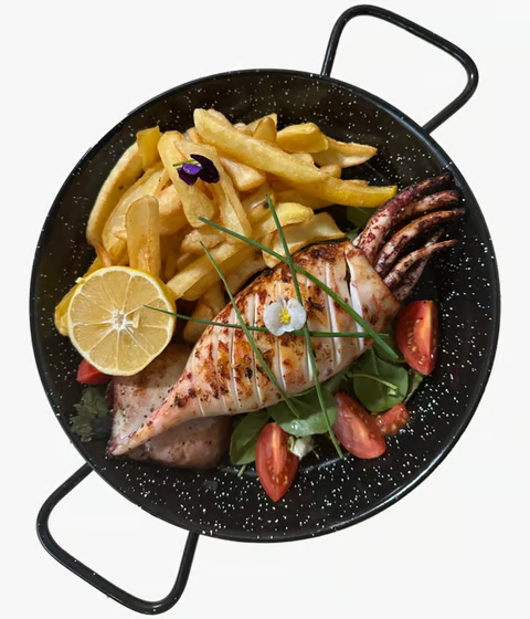 Calamar umplut cu brânză feta și roșii cherry 