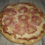 9. Pizza Hawai