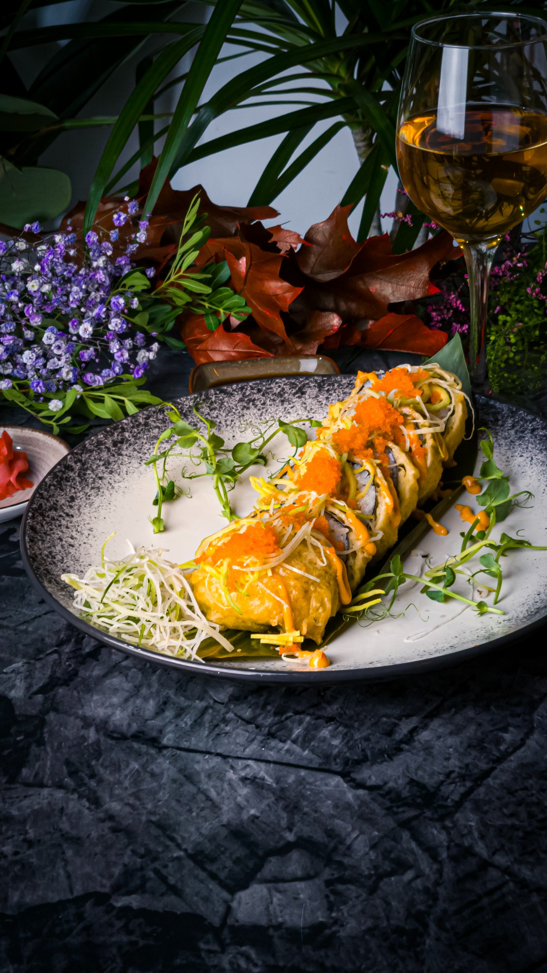 Futomaki w tempurze z Małżami Św. Jakuba 