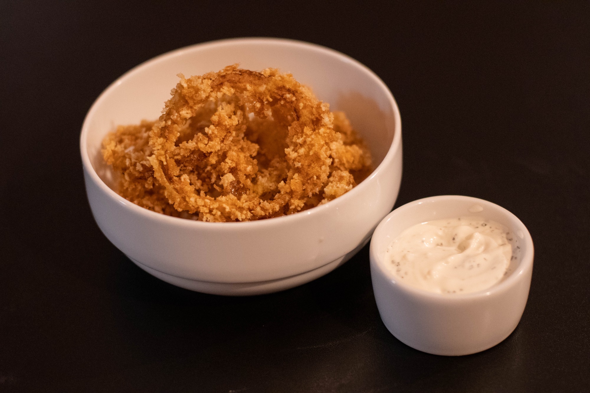 3. Krążki cebulowe 8szt. + 1 sos