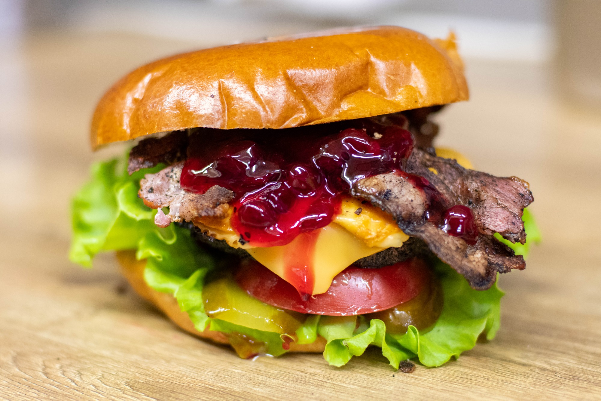 6. Burger z oscypkiem