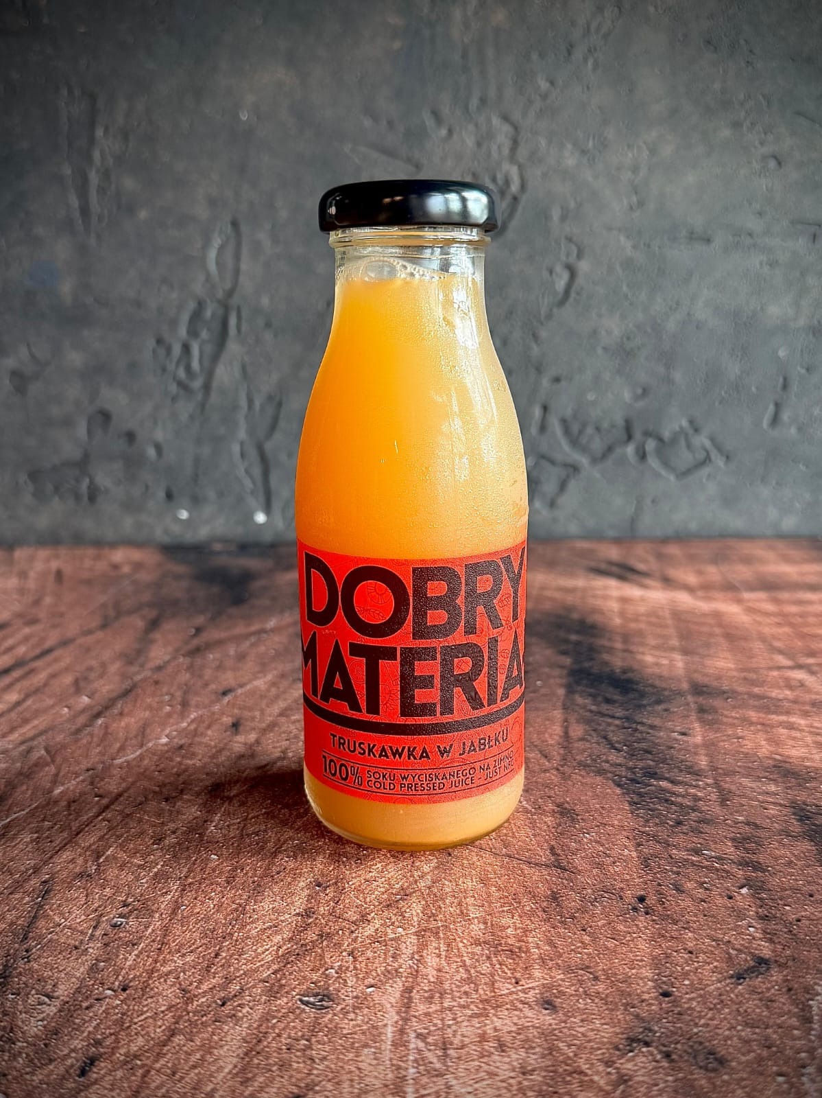 Sok NFC Dobry materiał jabłko - truskawka (250ml)