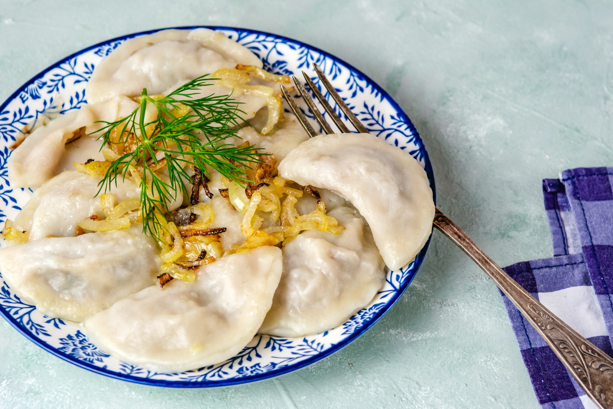Pierogi z kapustą i grzybami