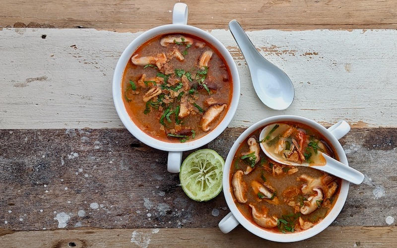 Classic Hot & Sour Soup Prawns