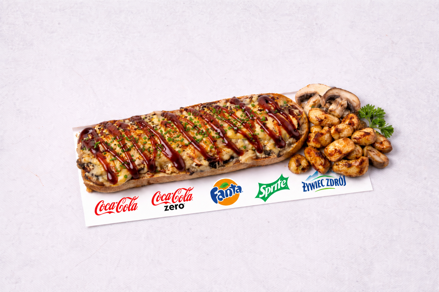 Zestaw Kibica Napój + Zapiekanka XXL ok. 50cm BBQ z kurczakiem 