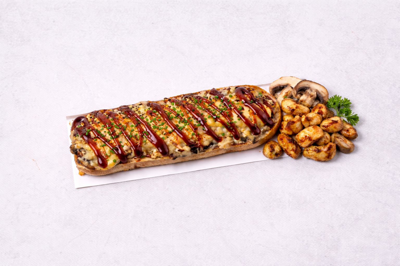 Zapiekanka L ok. 30cm BBQ z kurczakiem