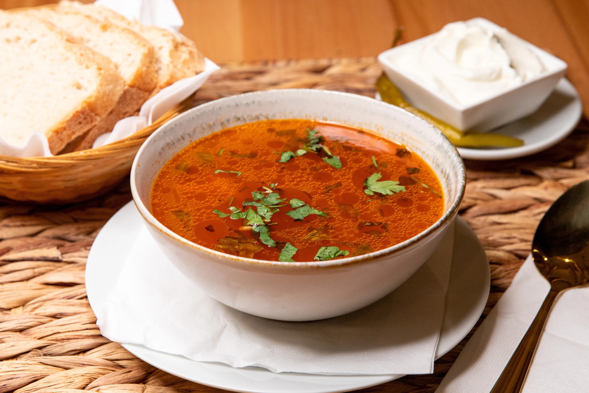 Ciorbă țărănească de porc