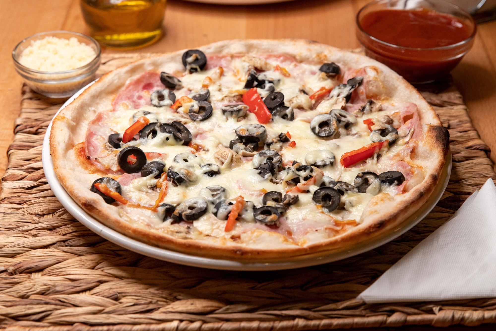 Pizza capriciosa
