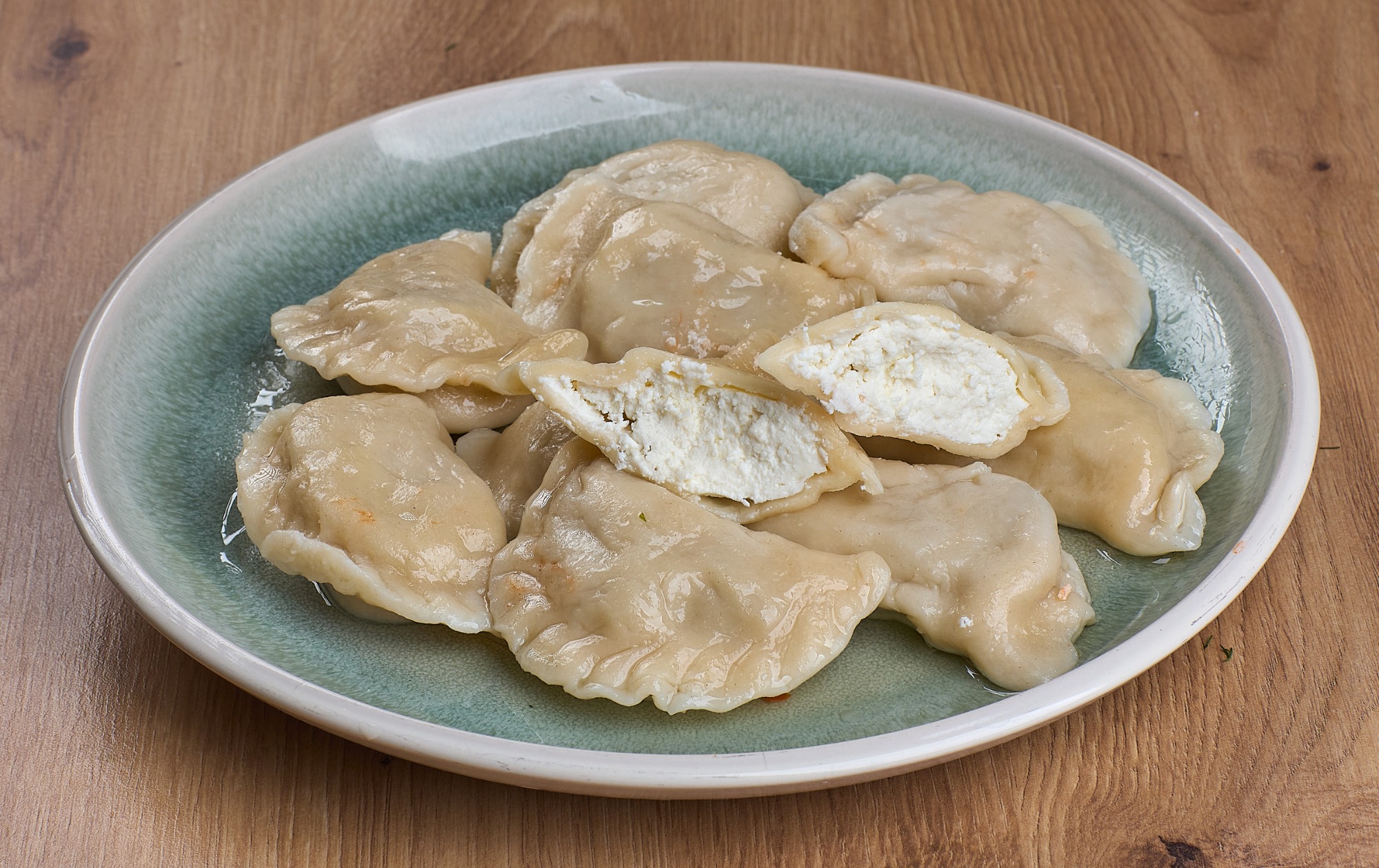 Pierogi na słodko z twarogiem – tradycyjne pierogi deserowe