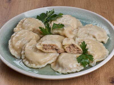Pierogi wieprzowe – tradycyjne pierogi z mięsem