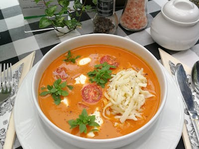 Zupa pomidorowa ze świeżych pomidorów z mascarpone 450ml