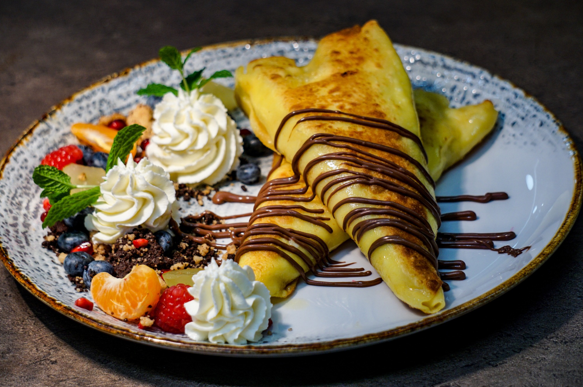 Domowe naleśniki z serkiem mascarpone  2 szt.