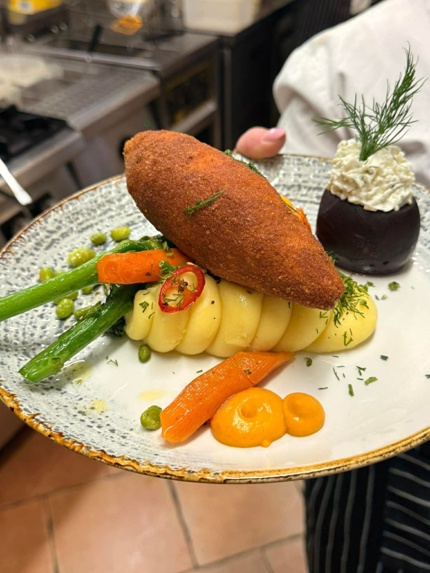 Kotlet de volaille z burakiem faszerowanym gzikiem