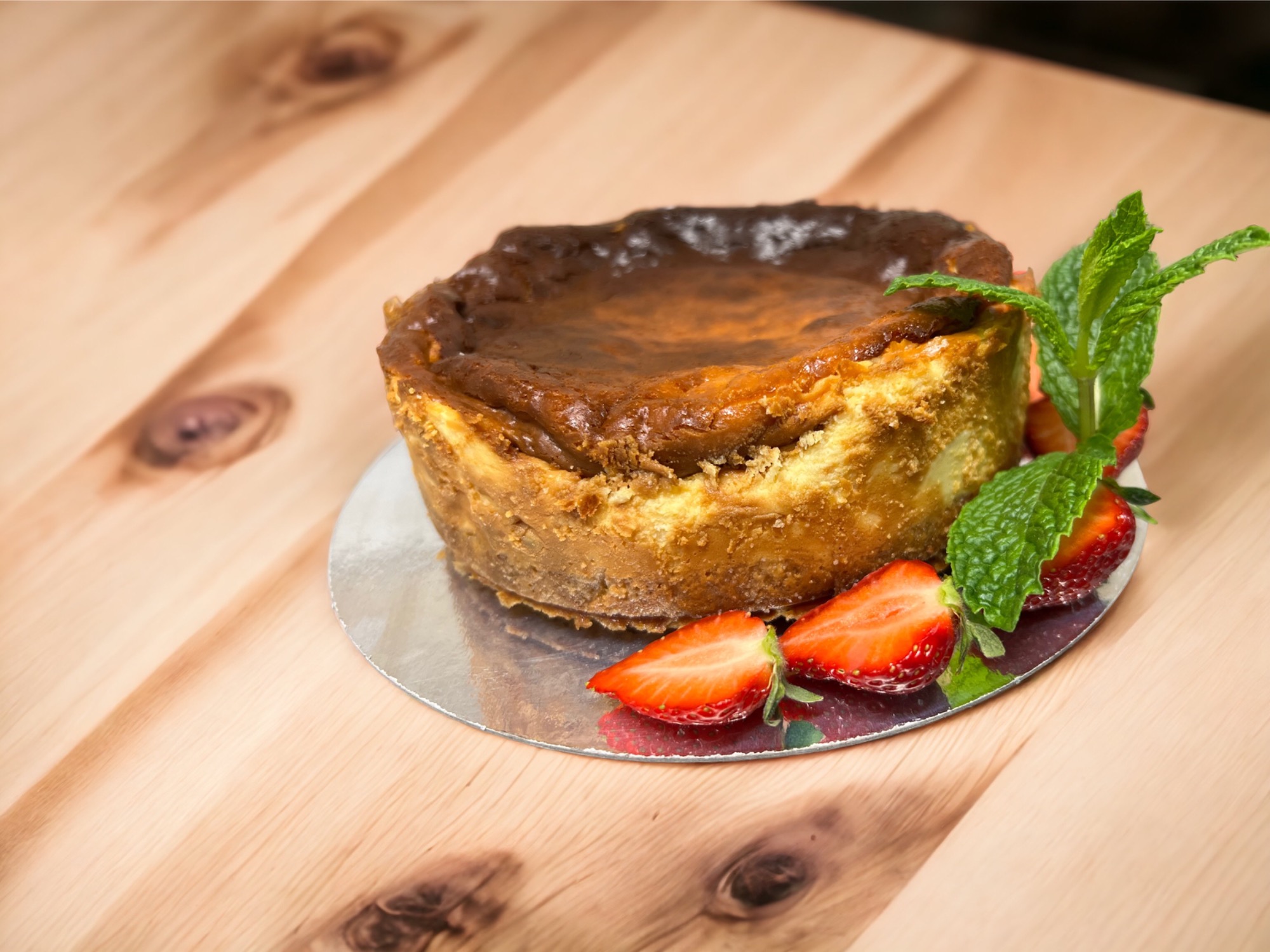 ŚWIĄTECZNY SERNIK KAJMAKOWY Z PISTACJAMI 1kG 