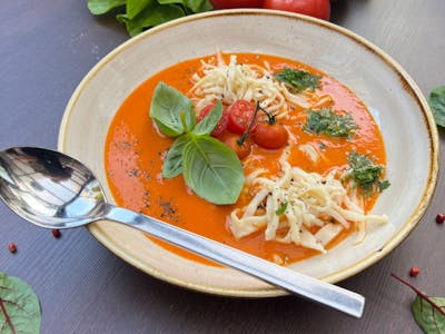 Zupa pomidorowa ze świeżych pomidorów z mascarpone 400 ml