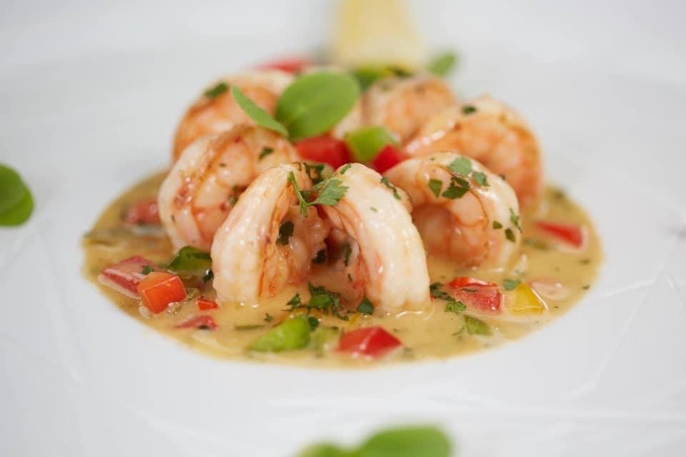 Krewetki w białym winie 