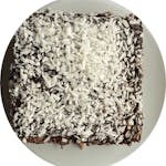 Porzeczkowiec (czekoladowy biszkopt przekładany kremem mascarpone polany czekolada)