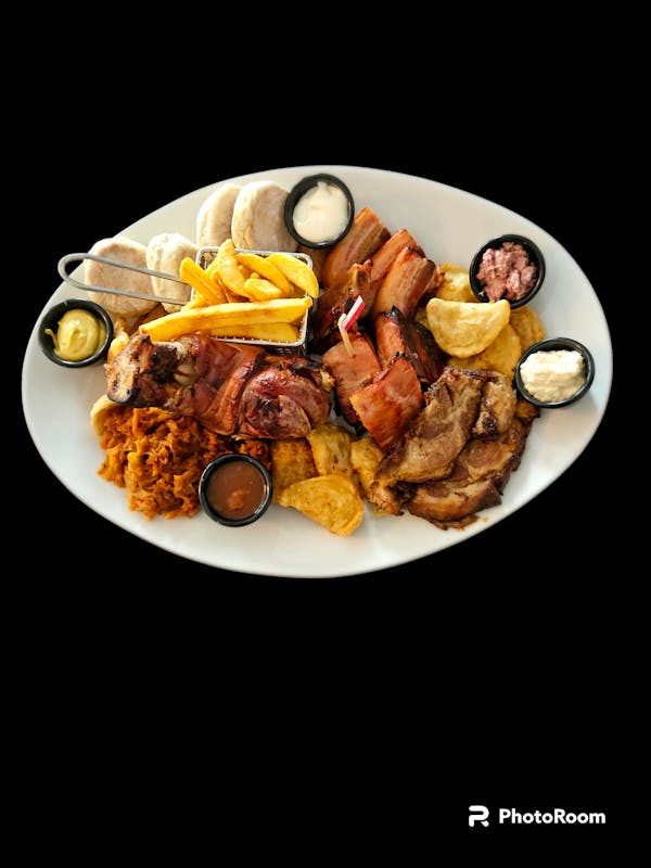 POLISH DELICACIES PLATTER (For 4 persons)