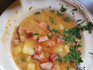Zupa grochowa z ziemniakami i boczkiem