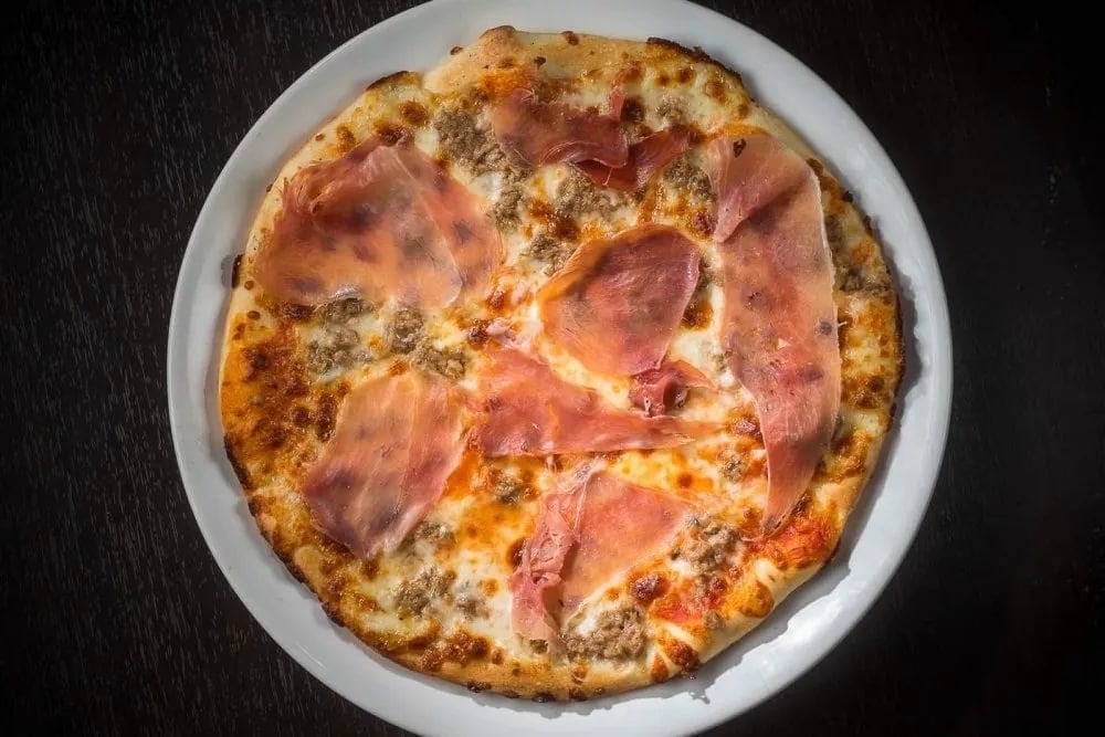 Pizza Tonno e Crudo Medie