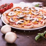 Pizza Șuncă, Ciuperci și Porumb