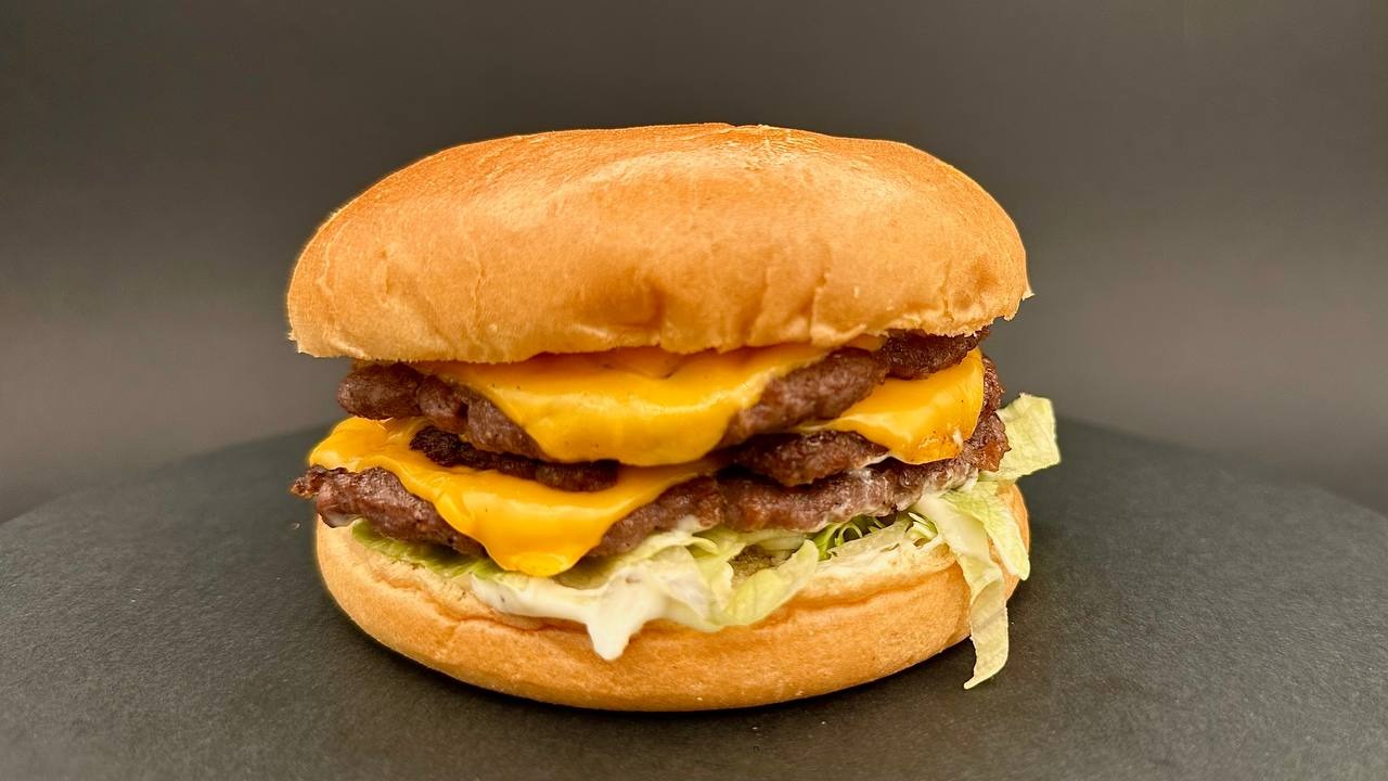 Smash Triple Cheeseburger 