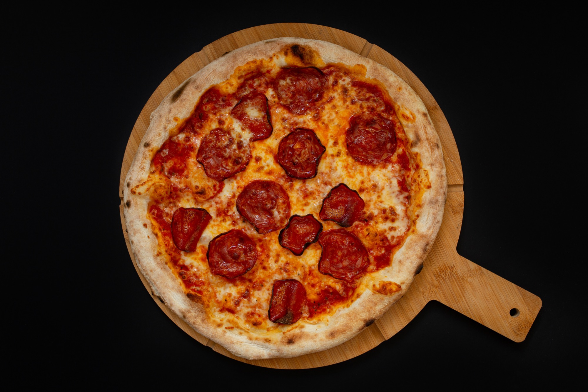 PIZZA SALÁMOVÁ RODINNÁ