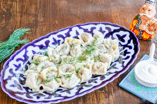 Pielmieni wołowe ze śmietaną