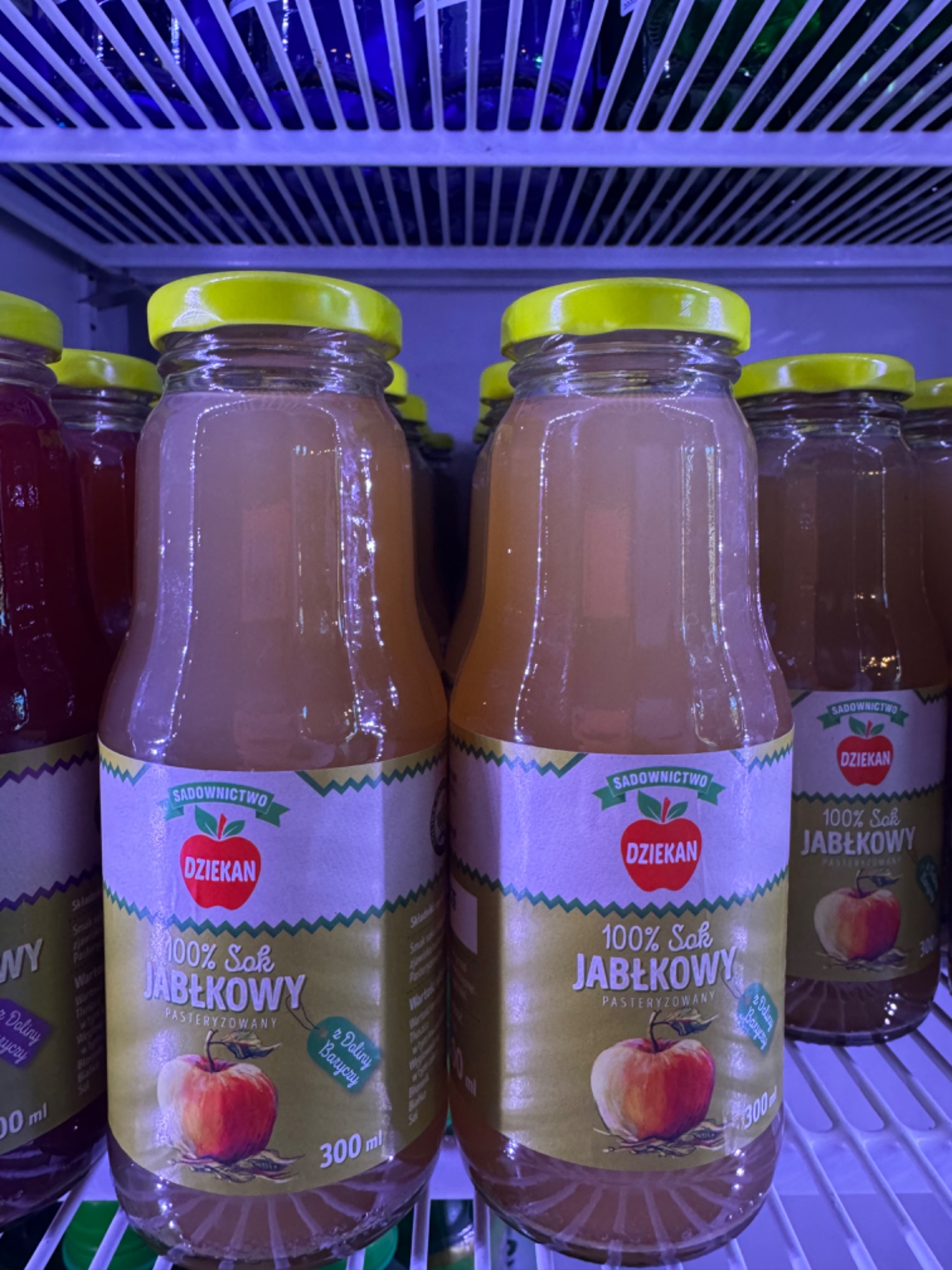 Rzemieślniczy sok owocowy ,, Dziekan''