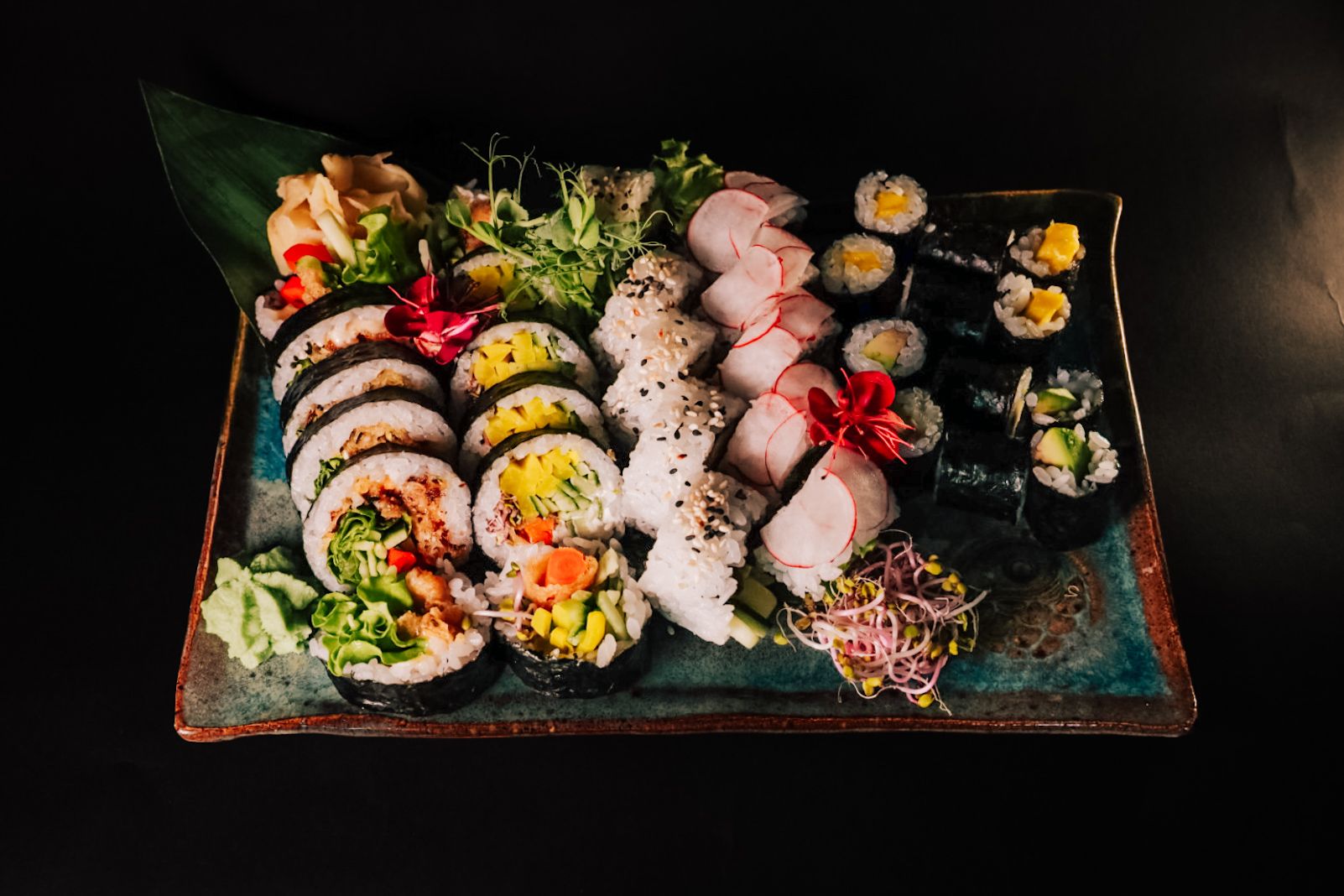 4. SUSHI VEGE MIX/ 28 szt.