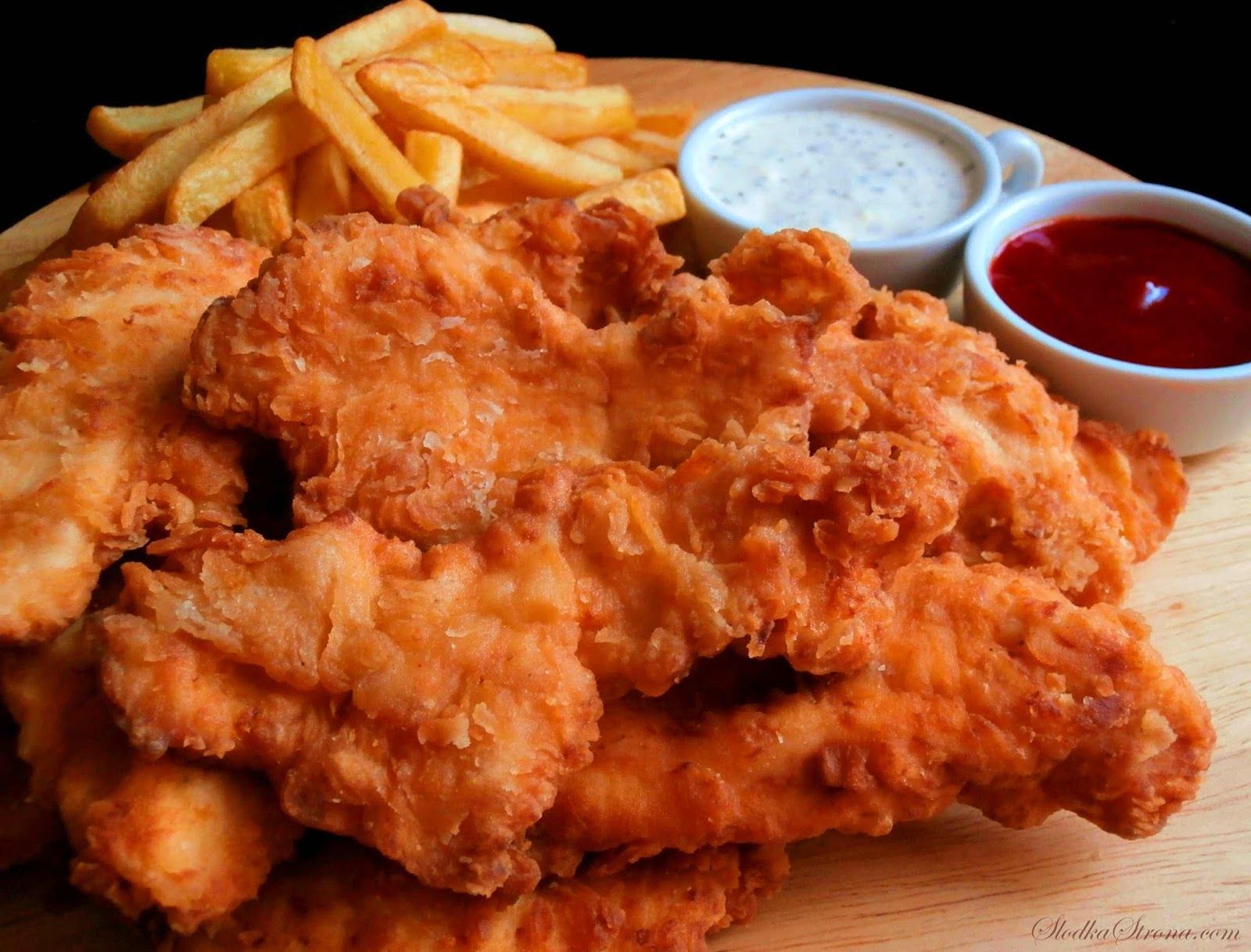 POLĘDWICZKI Z KURCZAKA Z FRYTKAMI