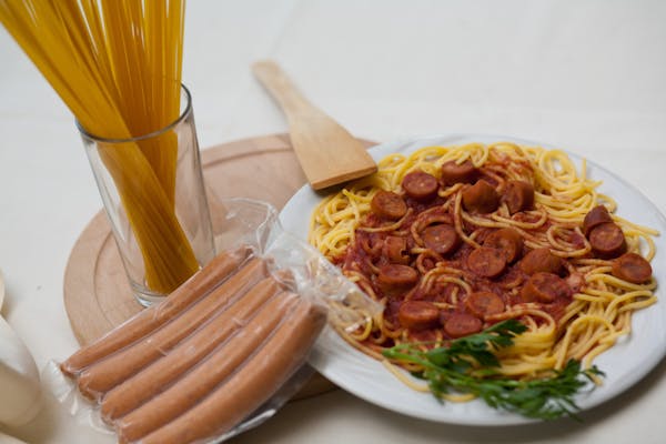 Spaghete italienești cu sos dulce