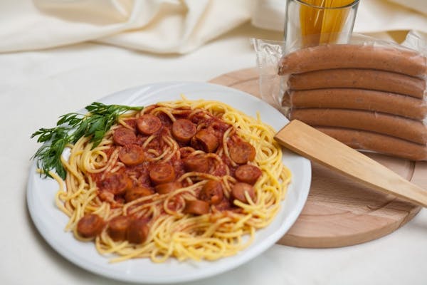 Spaghete italienești cu sos picant