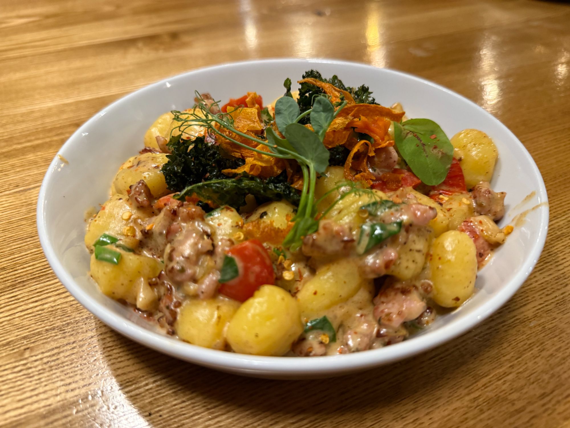 Gnocchi z biała kiełbasą 