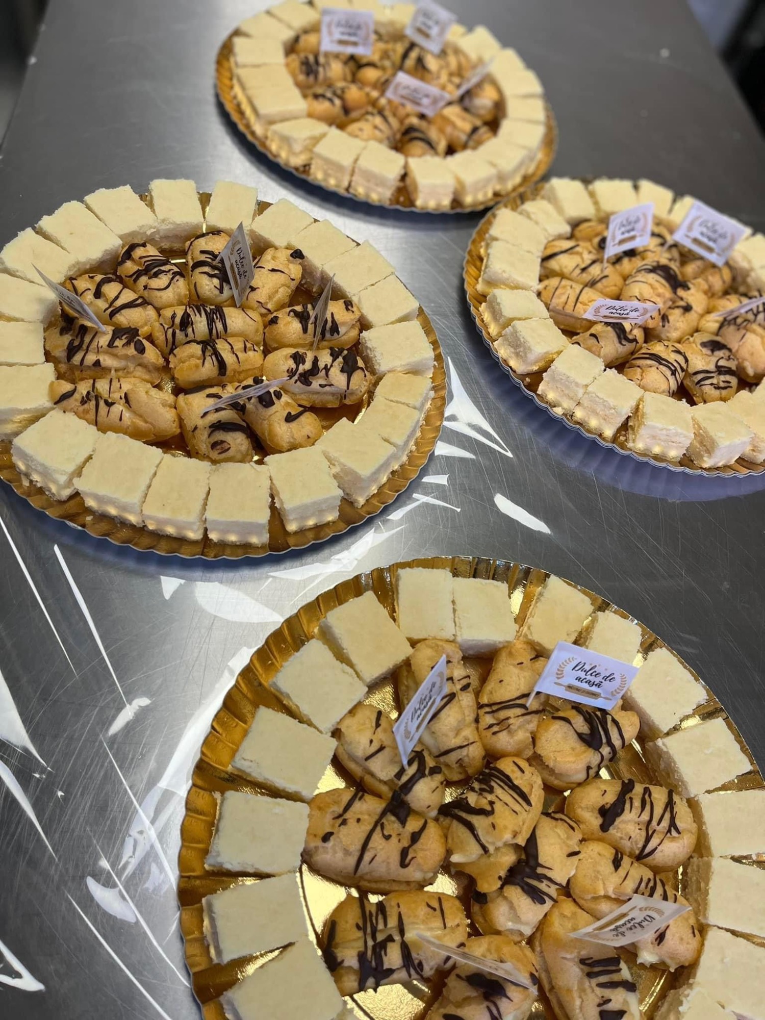 Platou Mini-eclere& Alba-ca-zapada 1 kg