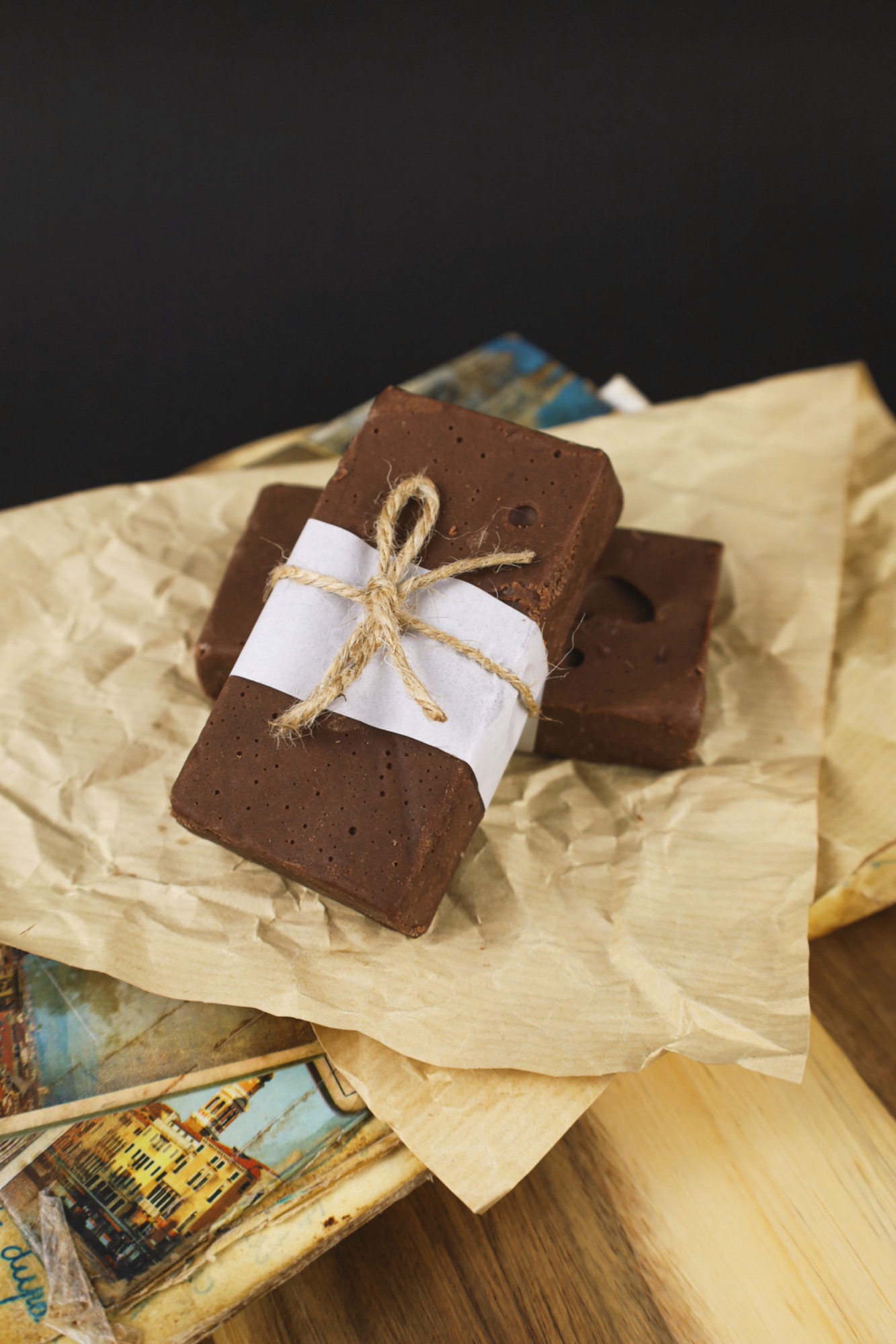 Ciocolată de casă simplă – 100 g