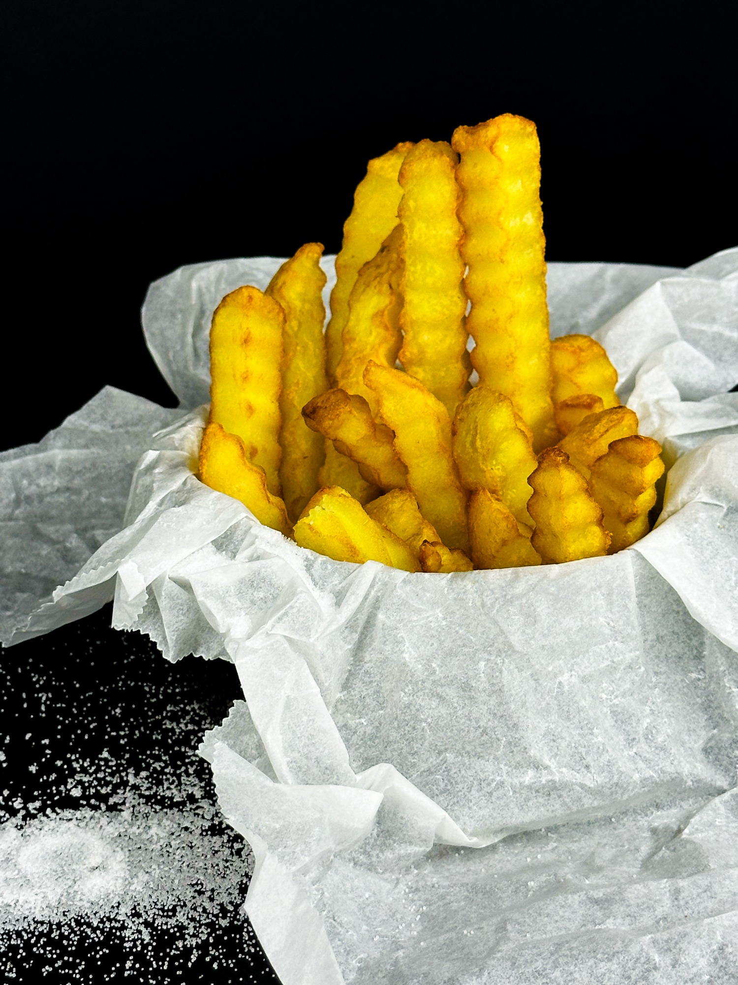 Frytki z Parmezanem, papryką wędzoną i cebulką