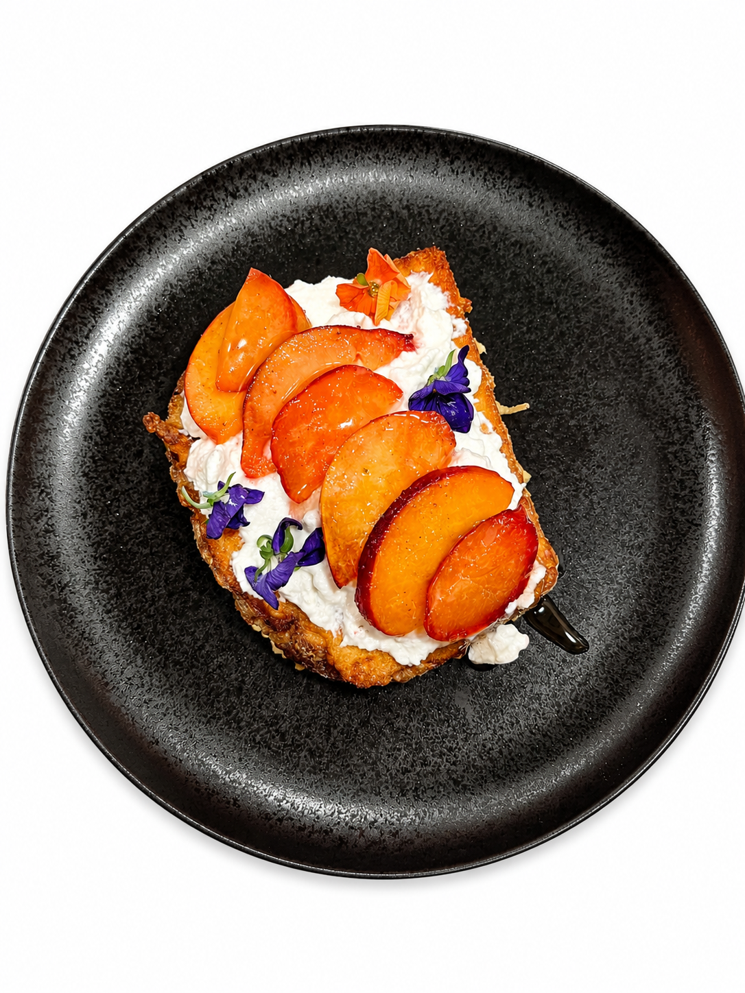 Tost francuski z brzoskwinią i ricottą