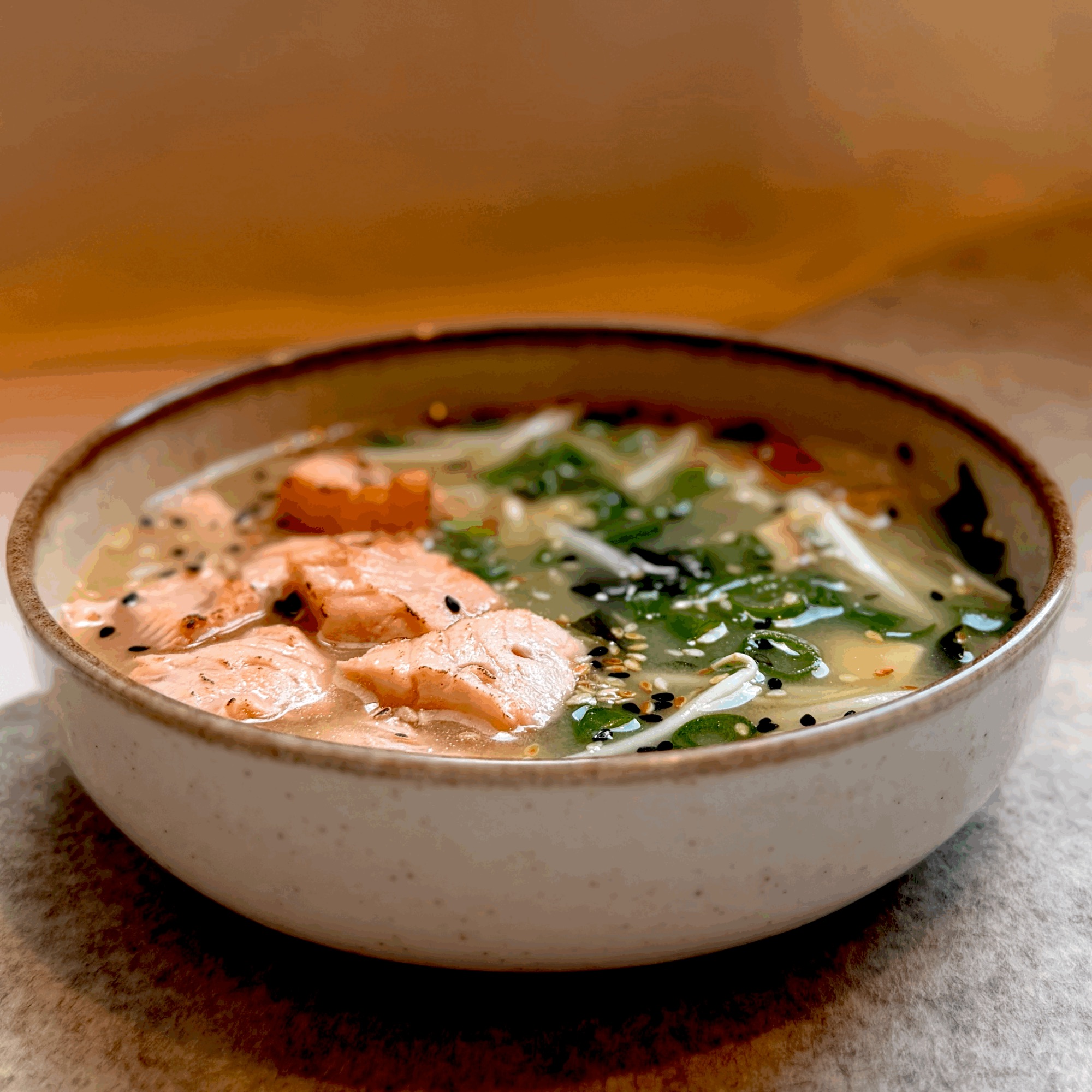 Miso z łososiem