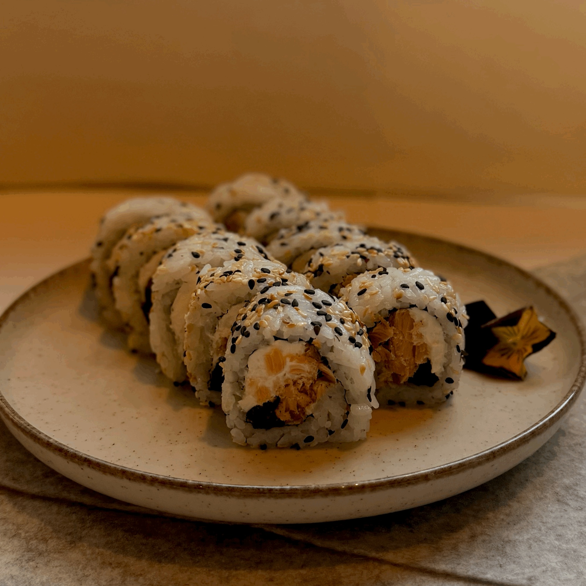 California Maki Łosoś pieczony