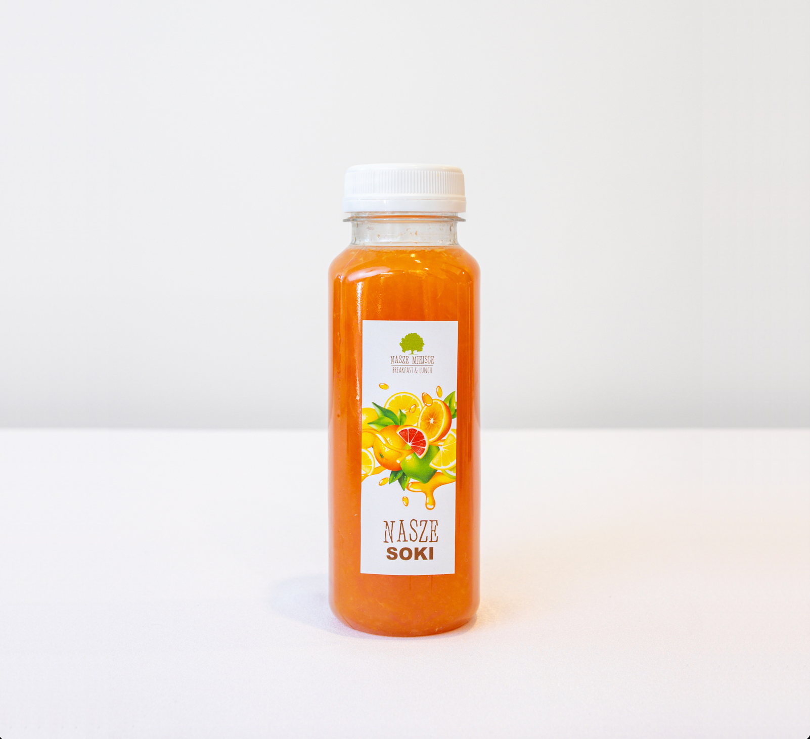 Świeżo wyciskany sok pomarańczowo grejpfrutowy