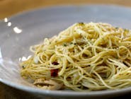 1. Spaghetti aglio olio