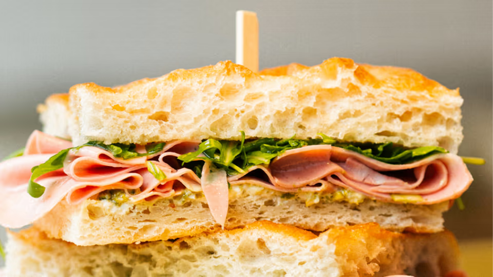 Kanapka Mortadella E Pistacchio