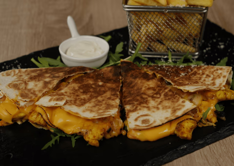 Quesadilla de pui 300 gr