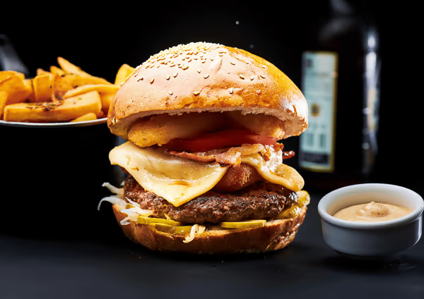 Las Vegas cu cartofi prajiti parmezan si usturoi