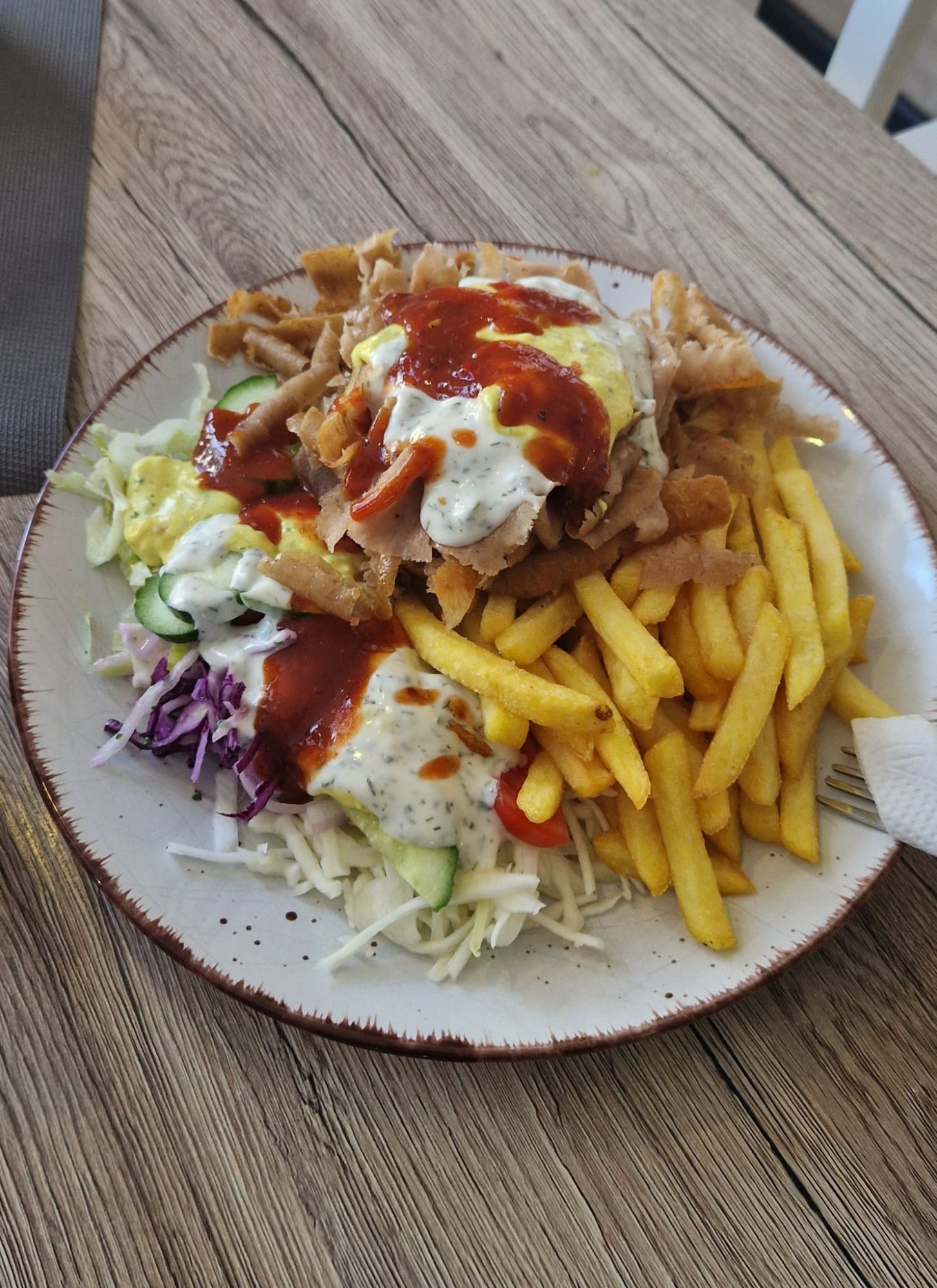 Talerz turecki z frytkami