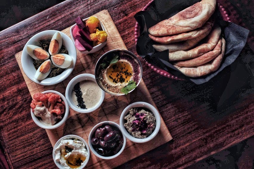 ZESTAWY MEZZE